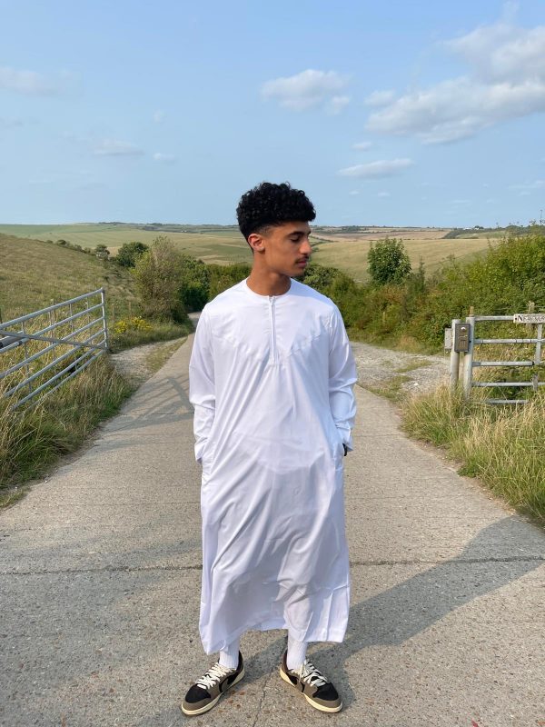 White Emirate thobe - Image 4