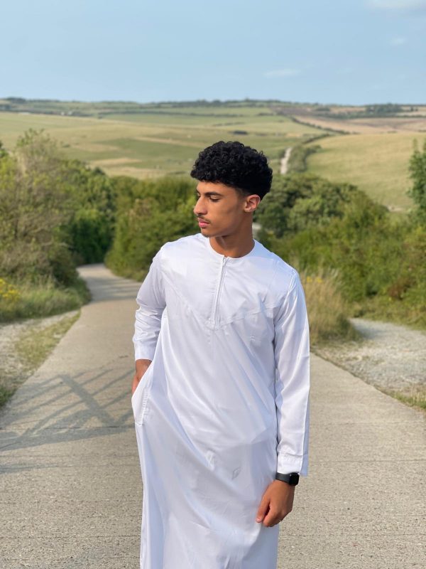 White Emirate thobe - Image 3